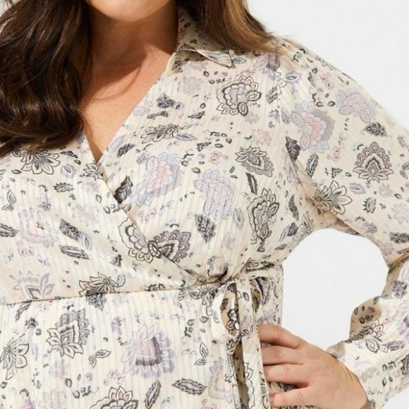 Torrid Stripe Satin Surplice Long Sleeve Fortune Paisley Dew Print Blouse Size 3 - Picture 3 of 11